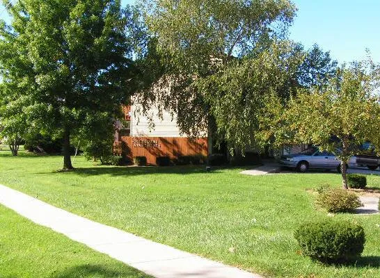 Exterior view of the SouthTowne Properties apartment community on S. Luster Ave